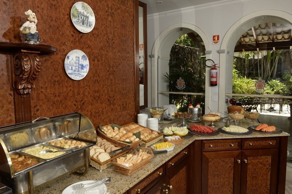 Colonial Plaza Hotel 3*