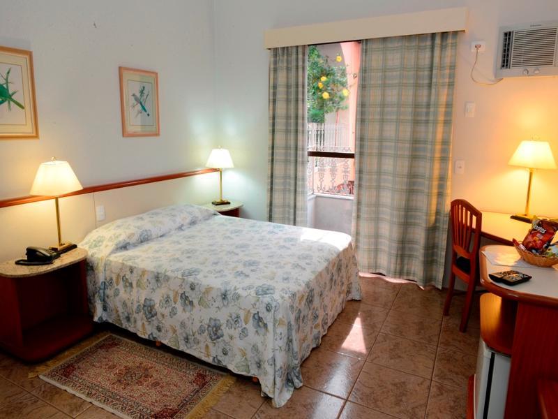 Colonial Plaza Hotel 3*