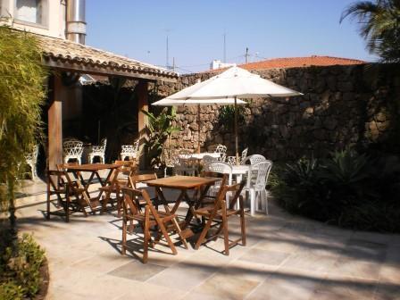Colonial Plaza Hotel