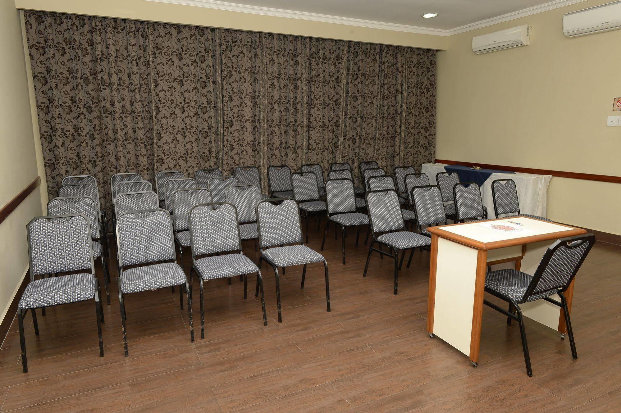 Hotel Colonial Plaza 3*